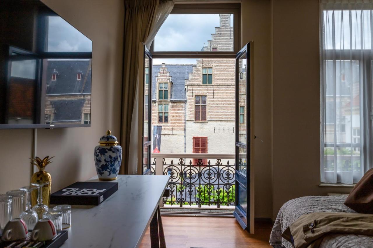 Boutique Hotel No5 Bergen op Zoom Bagian luar foto